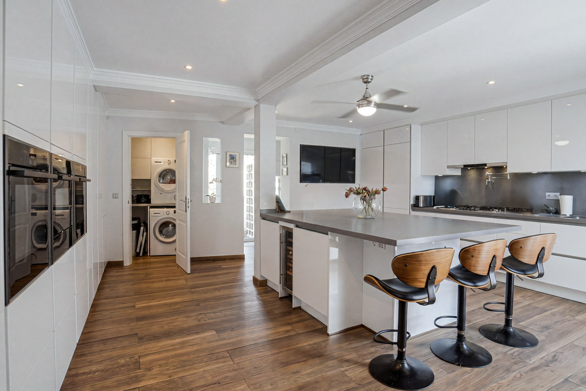 3 Bed Townhouse for sale in Marbella Costa Del Sol, Málaga, Spain