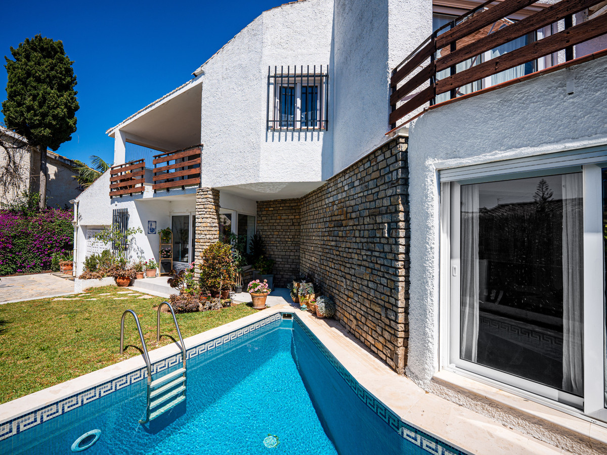 3 Bed Townhouse for sale in Marbella Costa Del Sol, Málaga, Spain