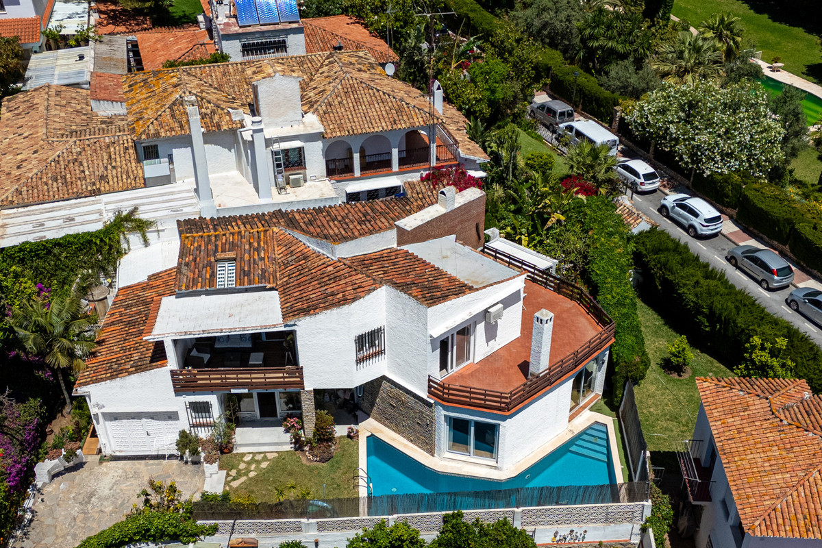 3 Bed Townhouse for sale in Marbella Costa Del Sol, Málaga, Spain