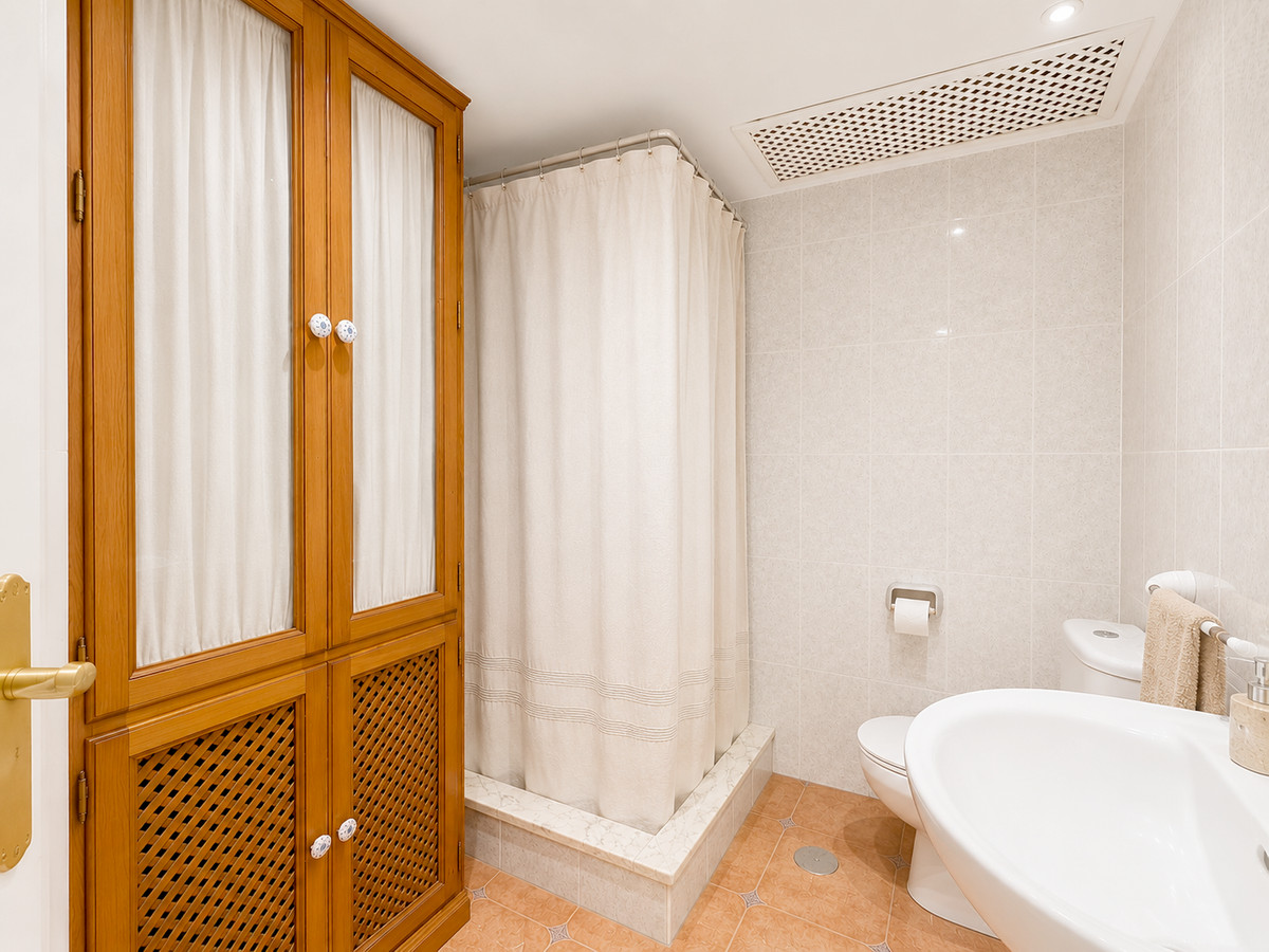 3 Bed Townhouse for sale in Estepona Costa Del Sol, Málaga, Spain