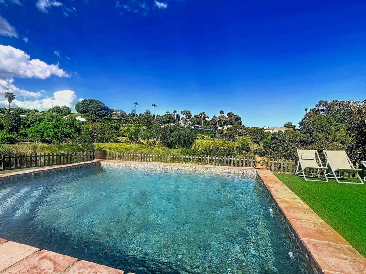 3 Bed Townhouse for sale in Estepona Costa Del Sol, Málaga, Spain