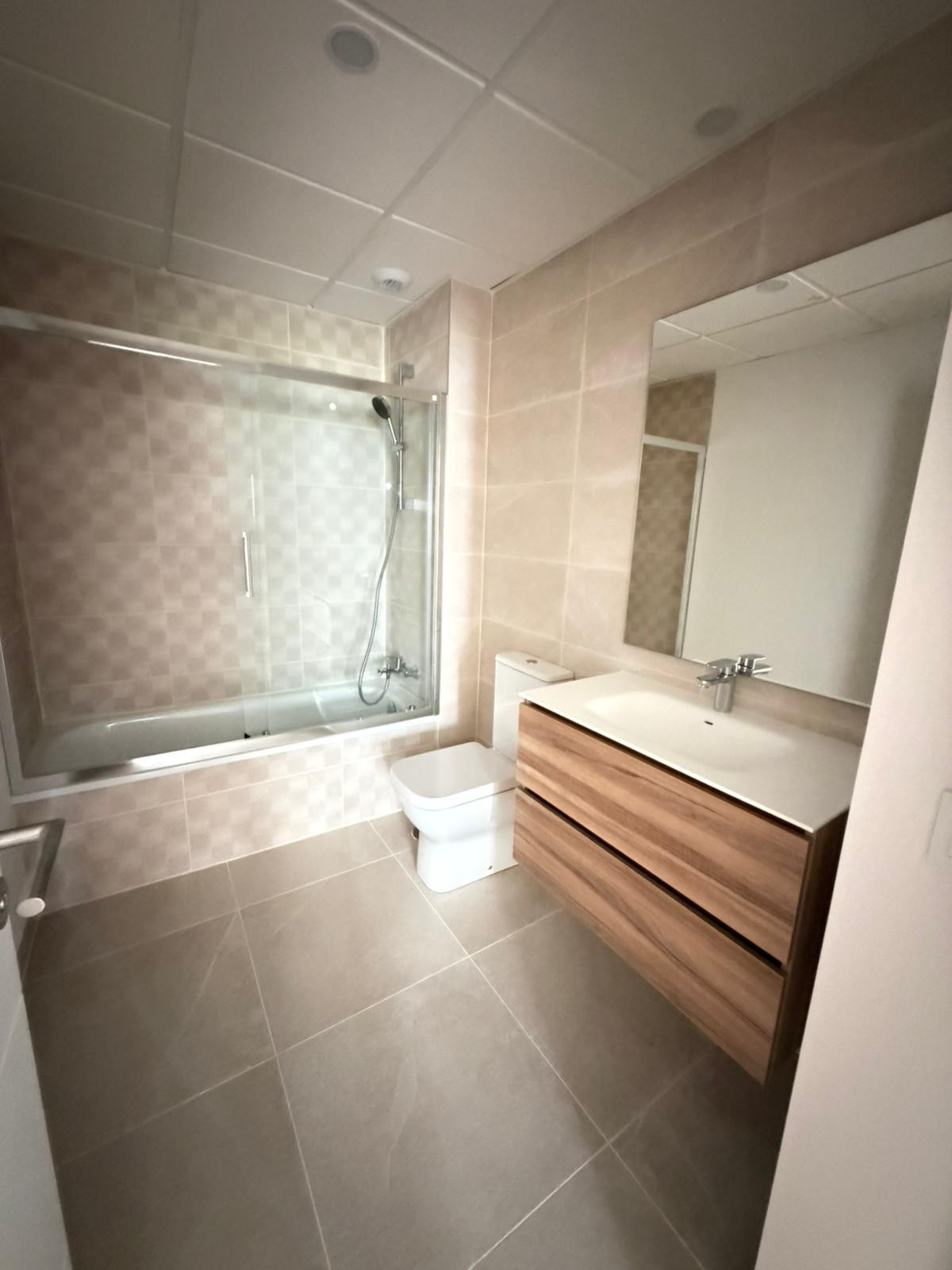 2 Bed Apartment for sale in Estepona Costa Del Sol, Málaga, Spain