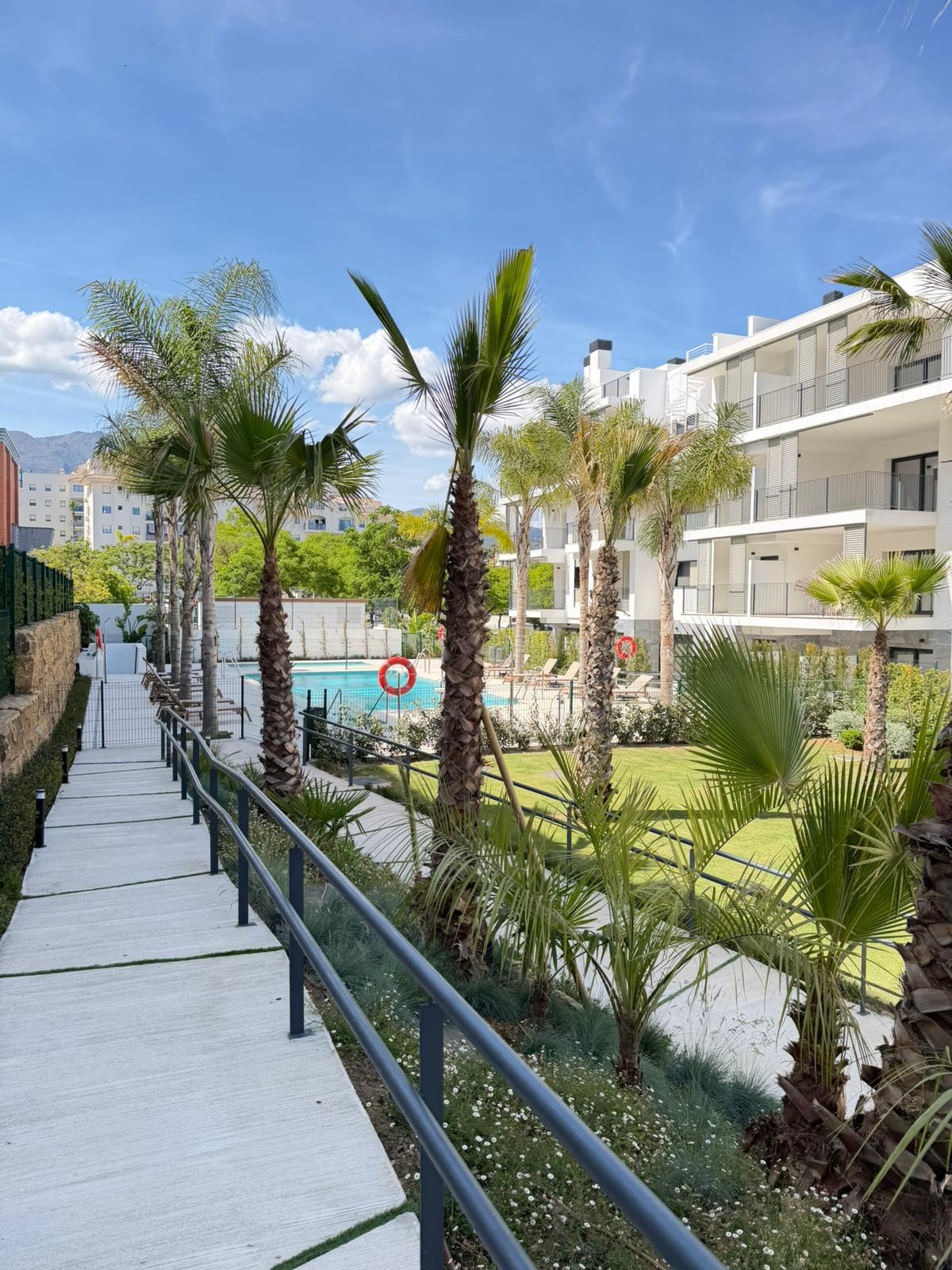 2 Bed Apartment for sale in Estepona Costa Del Sol, Málaga, Spain