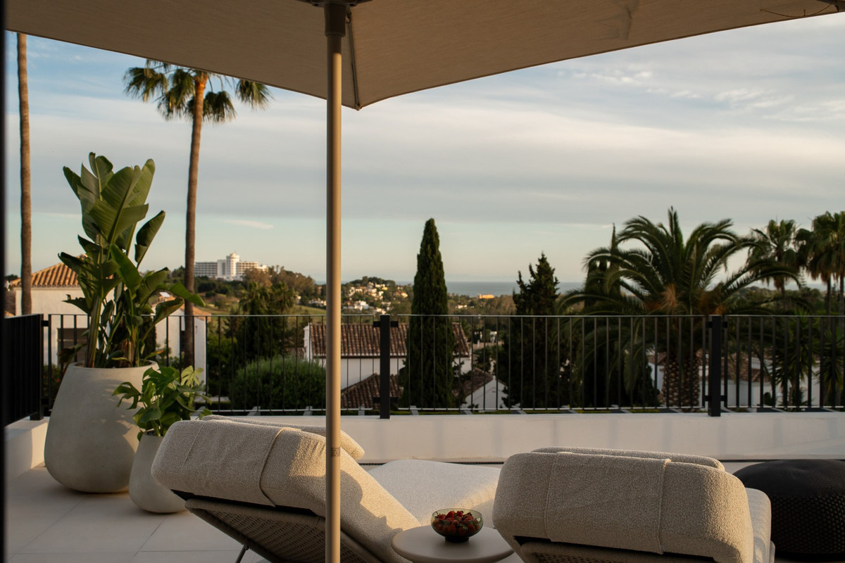 4 Bed Townhouse for sale in Benahavís Costa Del Sol, Málaga, Spain