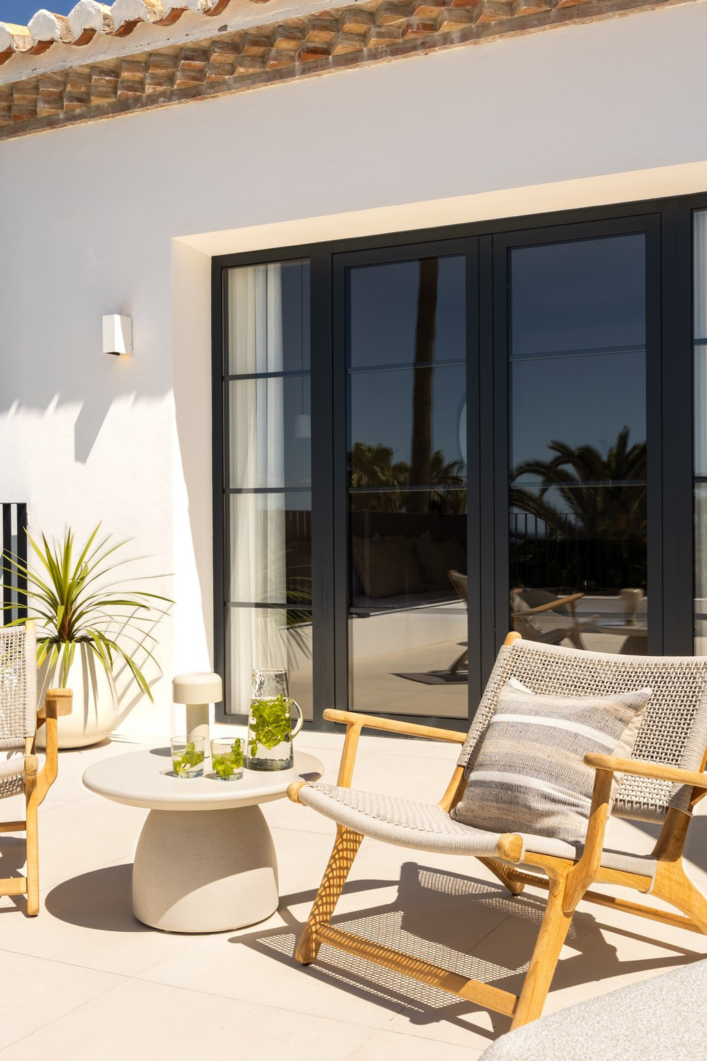 4 Bed Townhouse for sale in Benahavís Costa Del Sol, Málaga, Spain