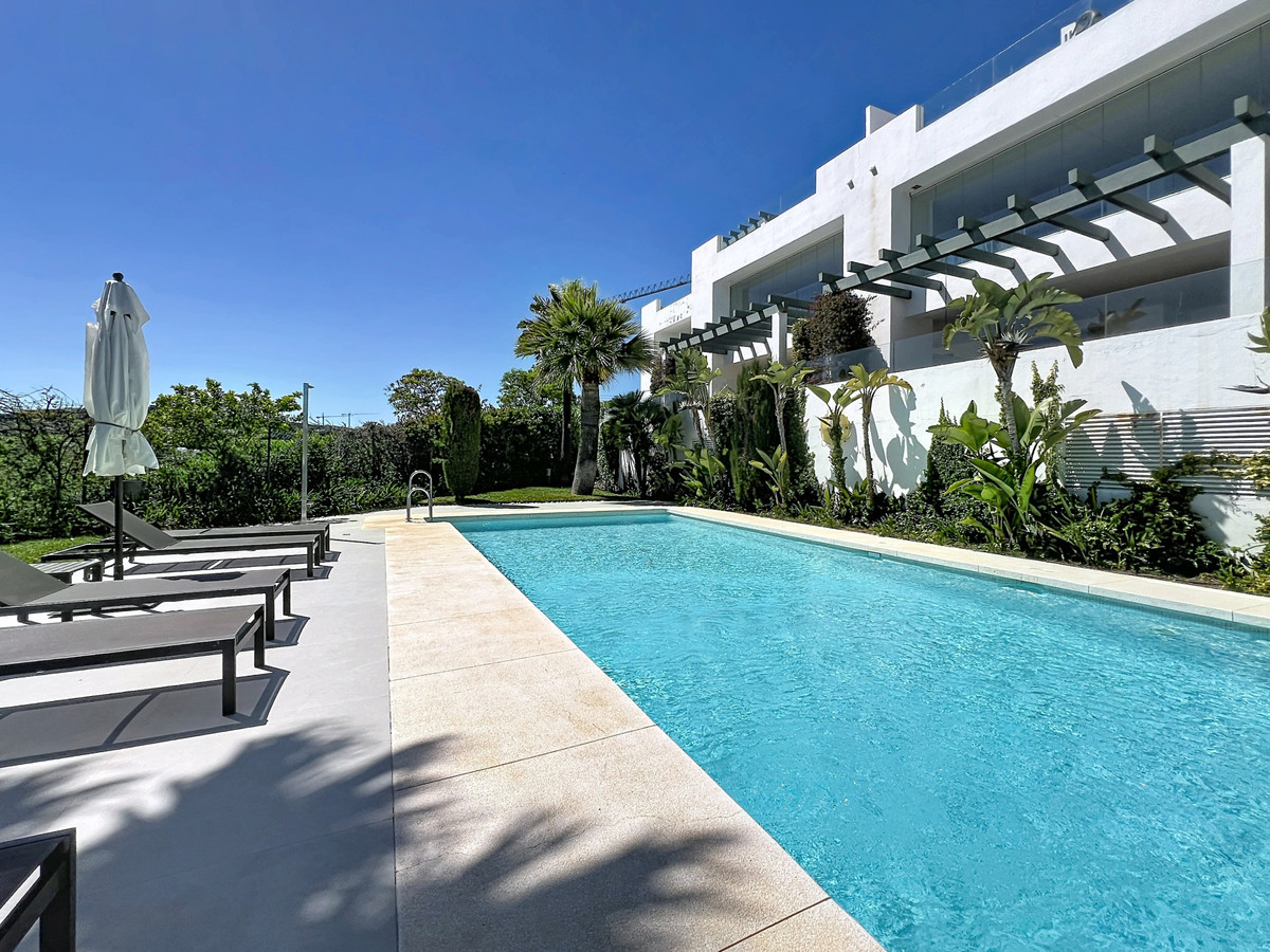 3 Bed Apartment for sale in Casares Costa Del Sol, Málaga, Spain