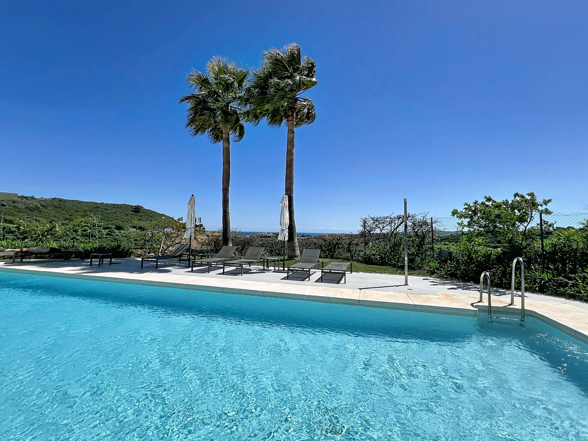3 Bed Apartment for sale in Casares Costa Del Sol, Málaga, Spain
