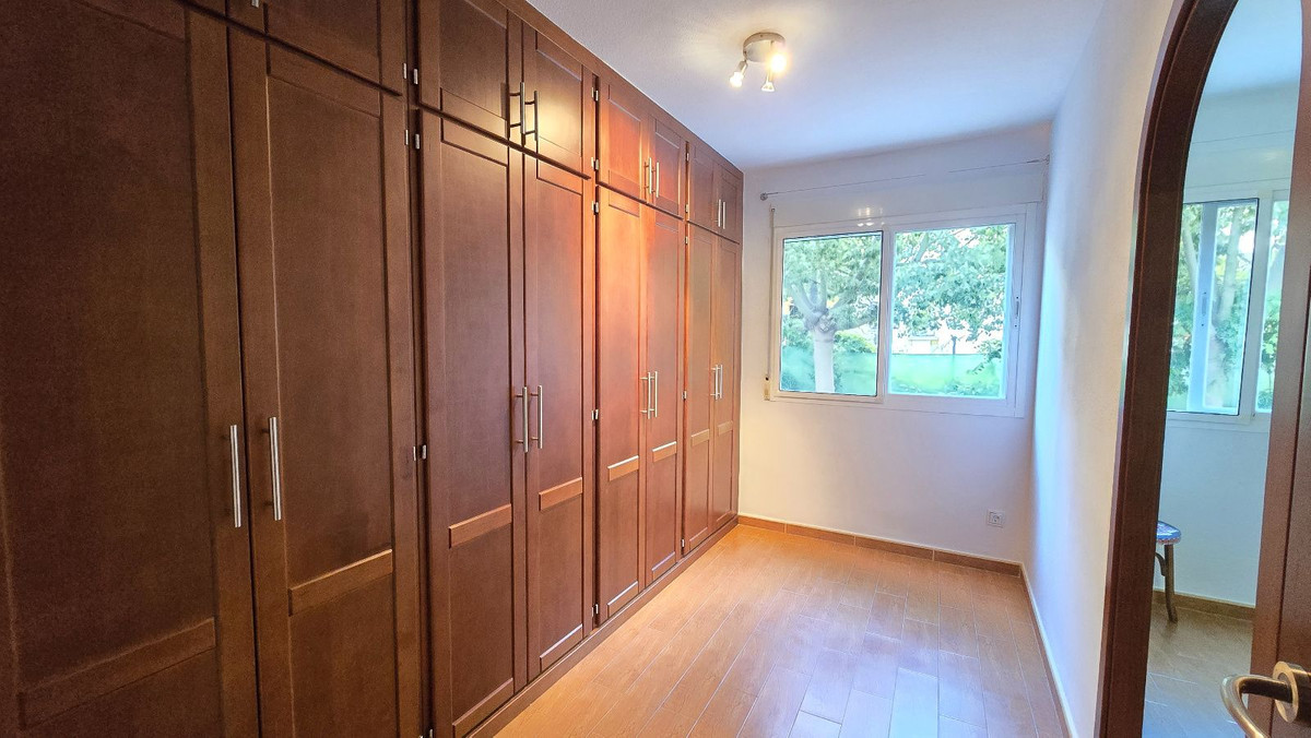 Se vende Apartamento Planta Baja de 3 dormitorios en Costa Del Sol, Málaga, España