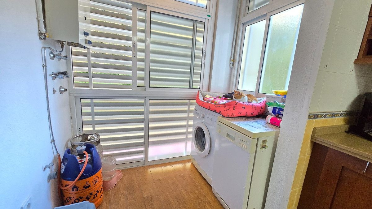 Se vende Apartamento Planta Baja de 3 dormitorios en Costa Del Sol, Málaga, España