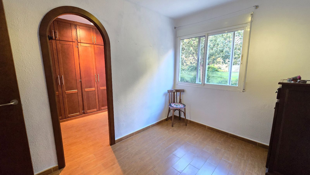 Se vende Apartamento Planta Baja de 3 dormitorios en Costa Del Sol, Málaga, España