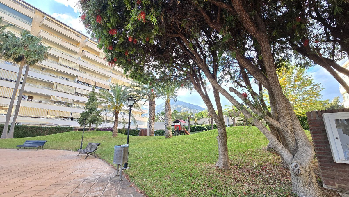 Se vende Apartamento Planta Baja de 3 dormitorios en Costa Del Sol, Málaga, España