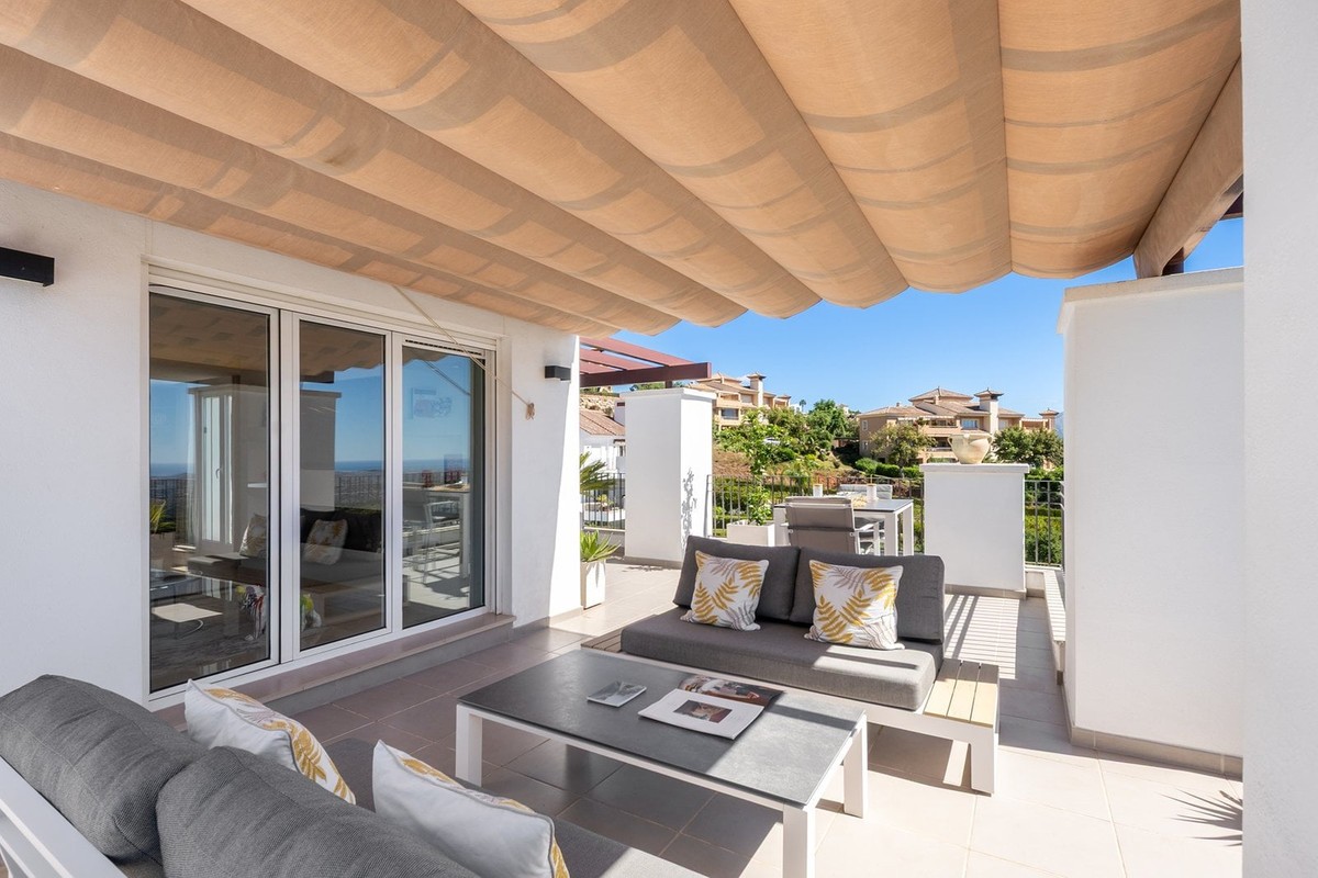 3 Bed Apartment for sale in Marbella Costa Del Sol, Málaga, Spain