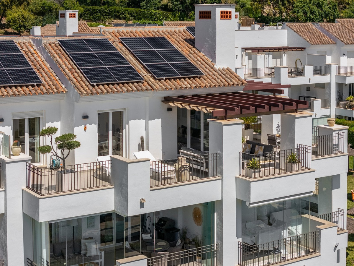 3 Bed Apartment for sale in Marbella Costa Del Sol, Málaga, Spain