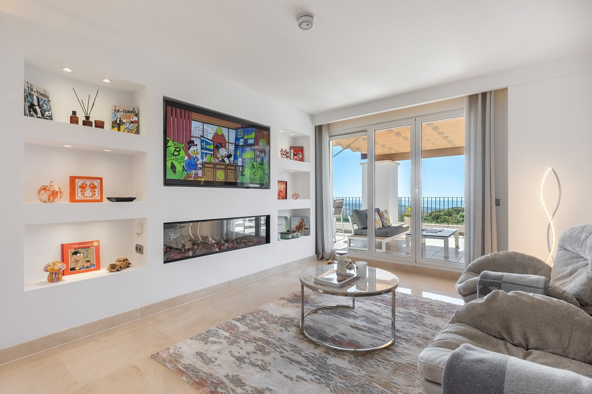 3 Bed Apartment for sale in Marbella Costa Del Sol, Málaga, Spain