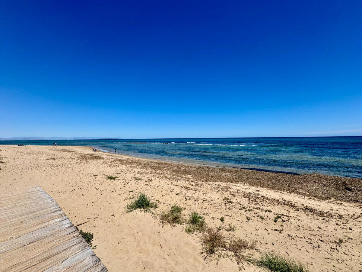 Se vende Apartamento Planta Media de 2 dormitorios en Costa Blanca, Alicante, España