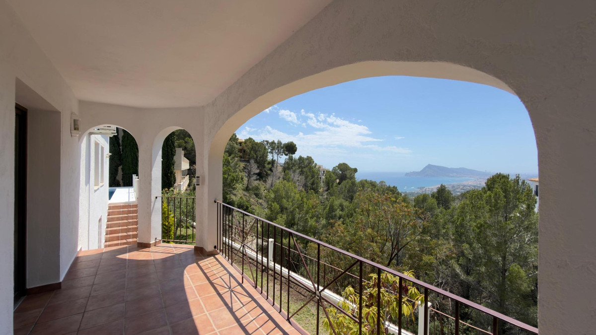 5 Bed Townhouse for sale in Altea Costa Blanca, Alicante, Spain