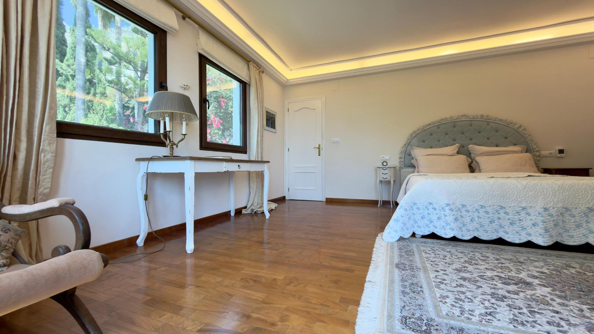 5 Bed Townhouse for sale in Altea Costa Blanca, Alicante, Spain
