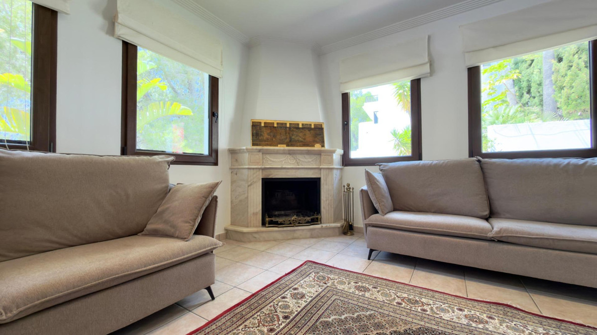 5 Bed Townhouse for sale in Altea Costa Blanca, Alicante, Spain