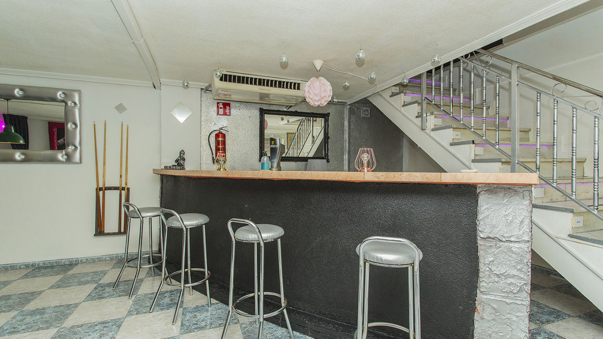 25 Bed Commercial unit for sale in Torrevieja Costa Blanca, Alicante, Spain