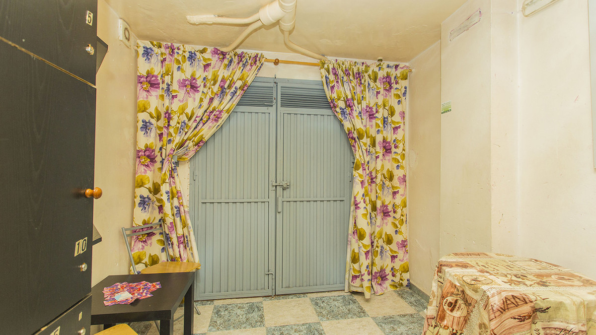25 Bed Commercial unit for sale in Torrevieja Costa Blanca, Alicante, Spain