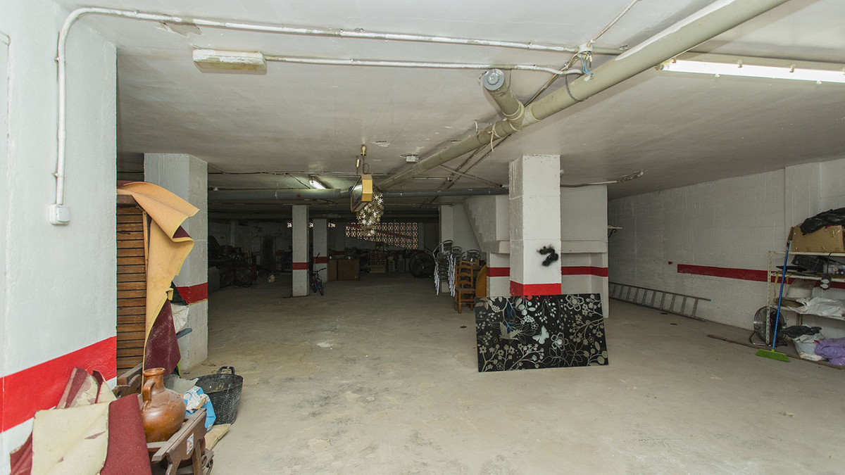 25 Bed Commercial unit for sale in Torrevieja Costa Blanca, Alicante, Spain