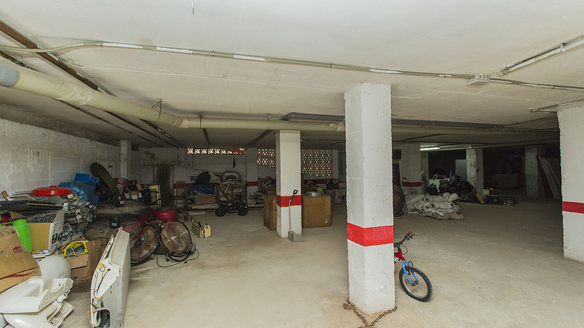 25 Bed Commercial unit for sale in Torrevieja Costa Blanca, Alicante, Spain