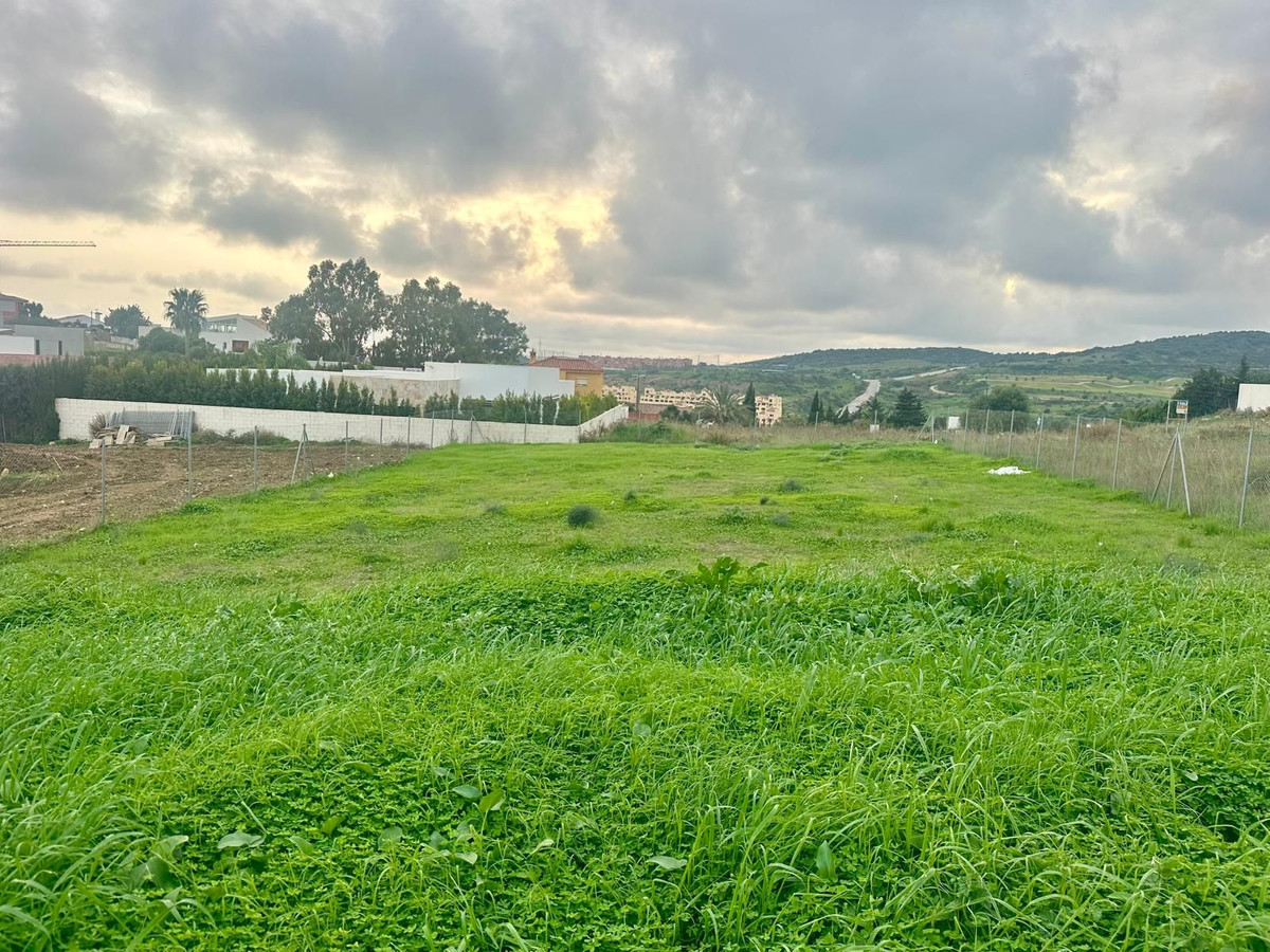 Se vende Terreno Urbano  en Costa Del Sol, Málaga, España