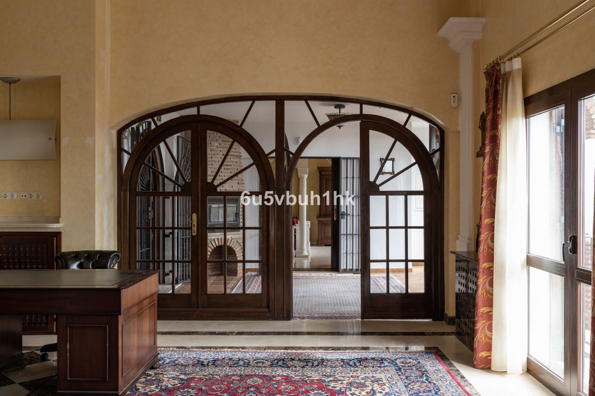 13 Bed Townhouse for sale in Alhaurín El Grande Costa Del Sol, Málaga, Spain