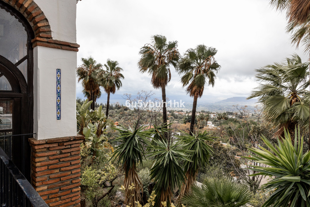 13 Bed Townhouse for sale in Alhaurín El Grande Costa Del Sol, Málaga, Spain