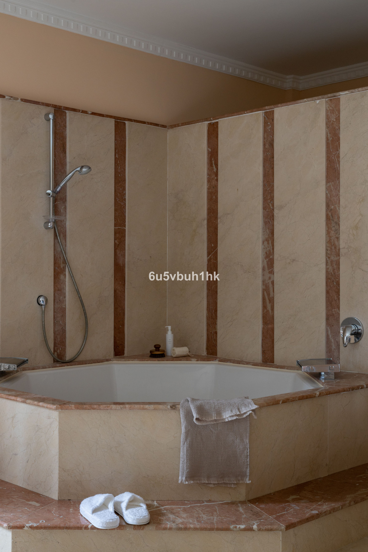 13 Bed Townhouse for sale in Alhaurín El Grande Costa Del Sol, Málaga, Spain