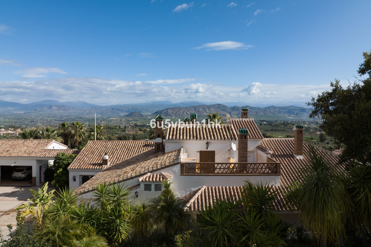13 Bed Townhouse for sale in Alhaurín El Grande Costa Del Sol, Málaga, Spain