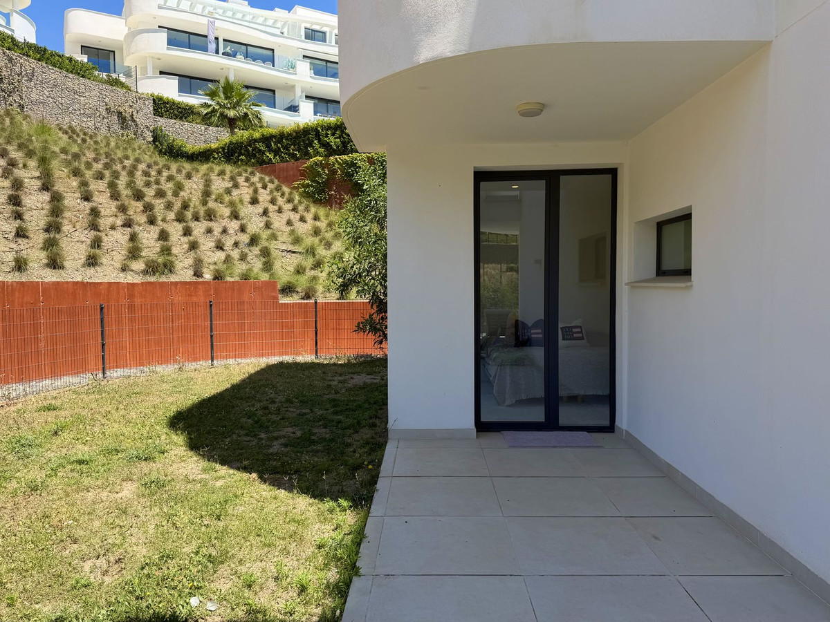 3 Bed Apartment for sale in Fuengirola Costa Del Sol, Málaga, Spain