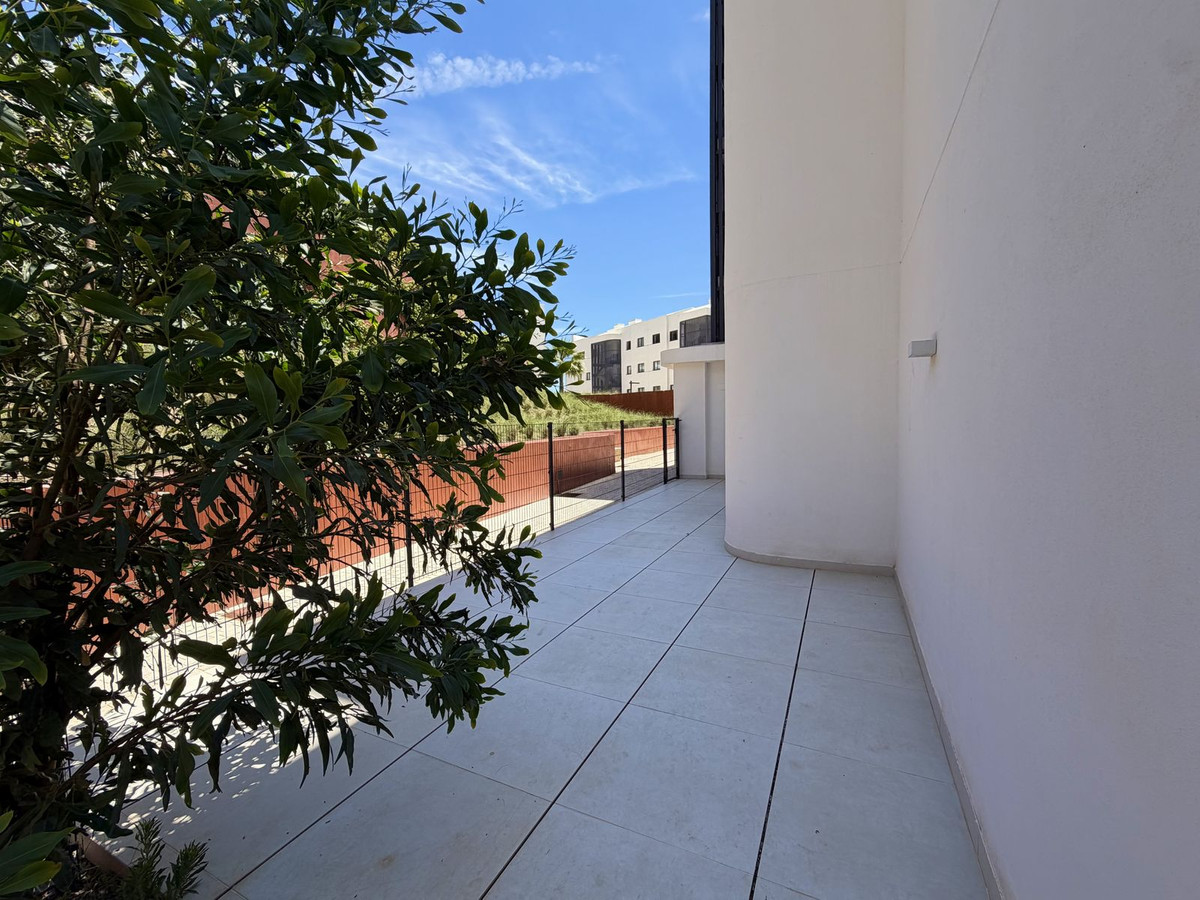 3 Bed Apartment for sale in Fuengirola Costa Del Sol, Málaga, Spain