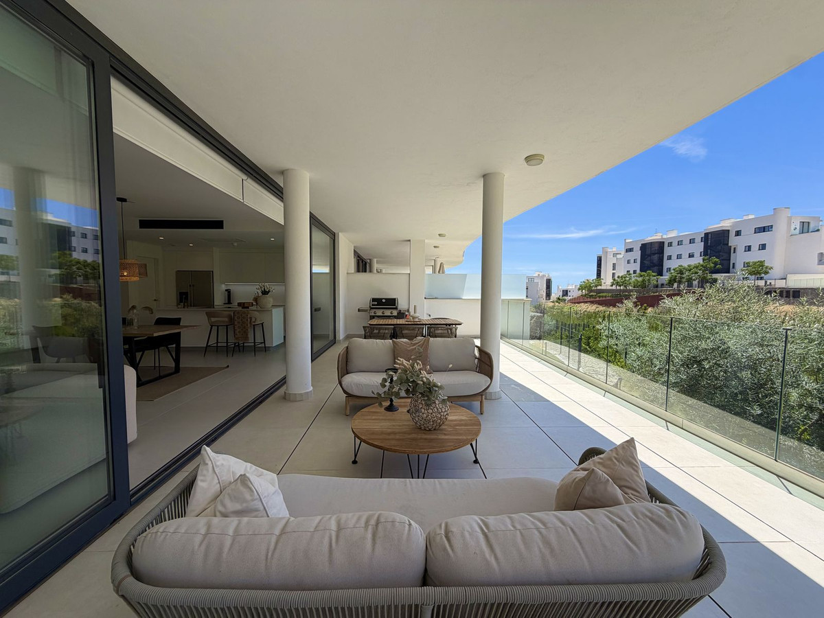3 Bed Apartment for sale in Fuengirola Costa Del Sol, Málaga, Spain