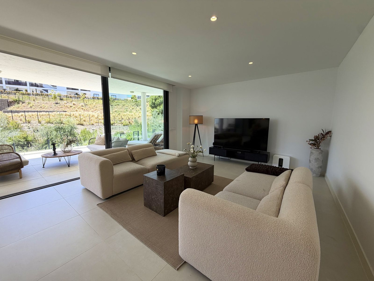 3 Bed Apartment for sale in Fuengirola Costa Del Sol, Málaga, Spain