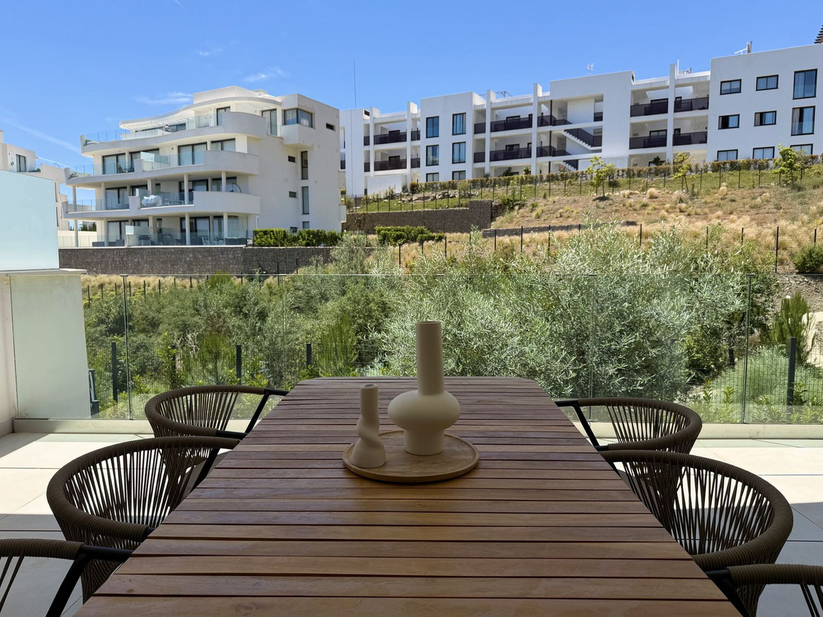 3 Bed Apartment for sale in Fuengirola Costa Del Sol, Málaga, Spain