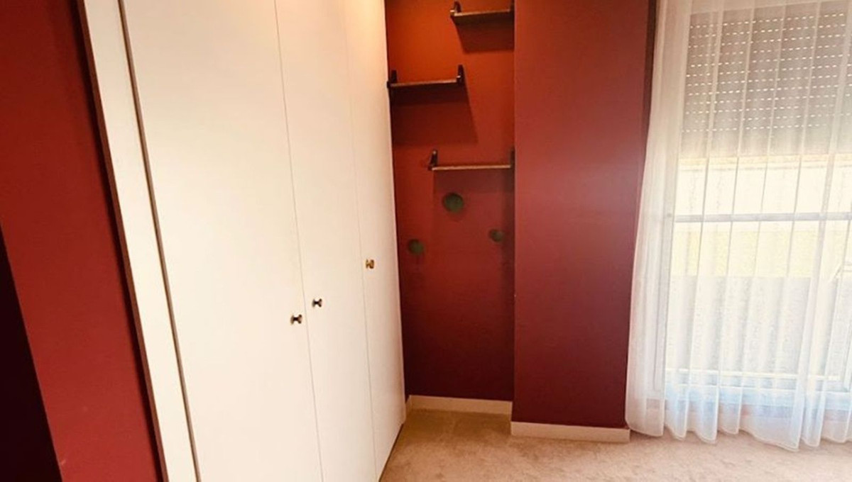 Se vende Apartamento Planta Media de 5 dormitorios en Costa Del Sol, Cadiz, España