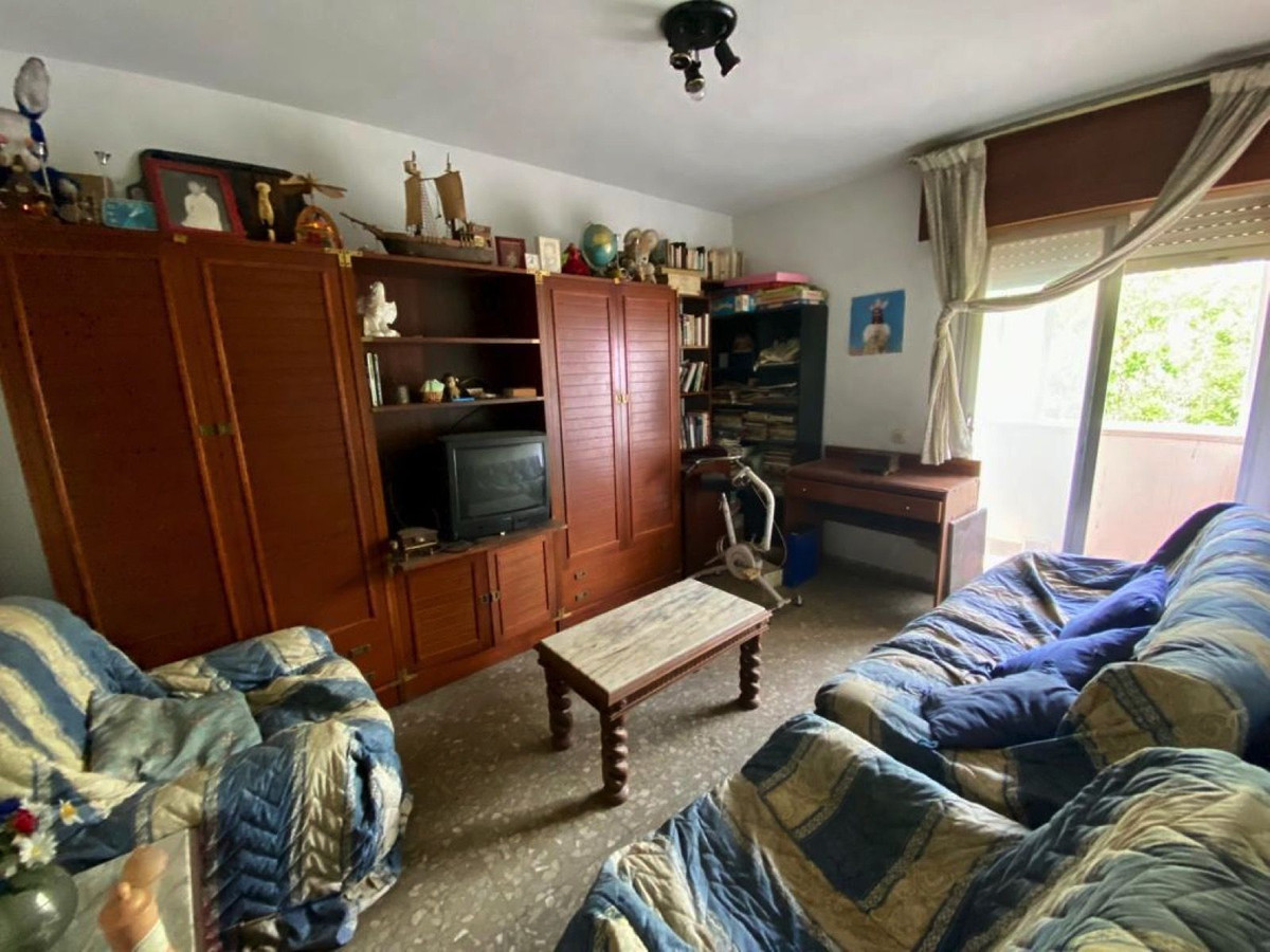 3 Bed Apartment for sale in Marbella Costa Del Sol, Málaga, Spain