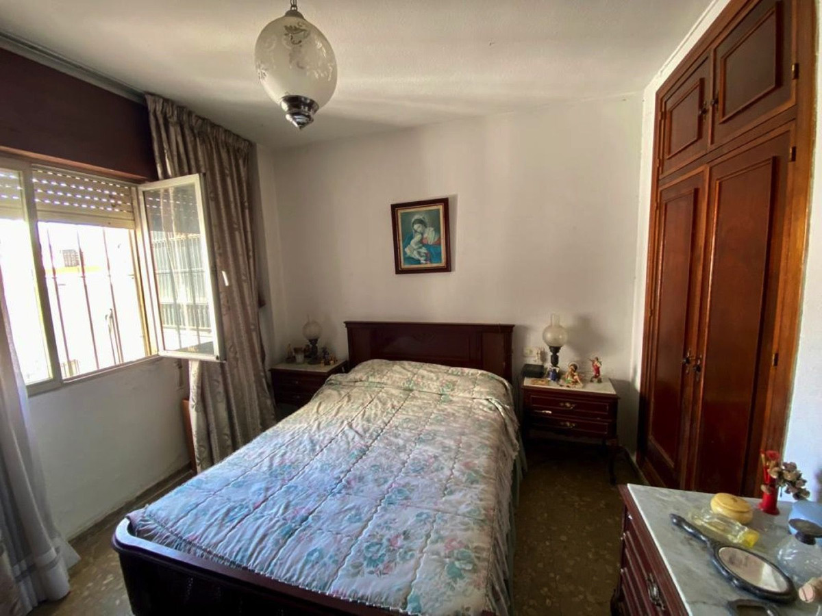 3 Bed Apartment for sale in Marbella Costa Del Sol, Málaga, Spain