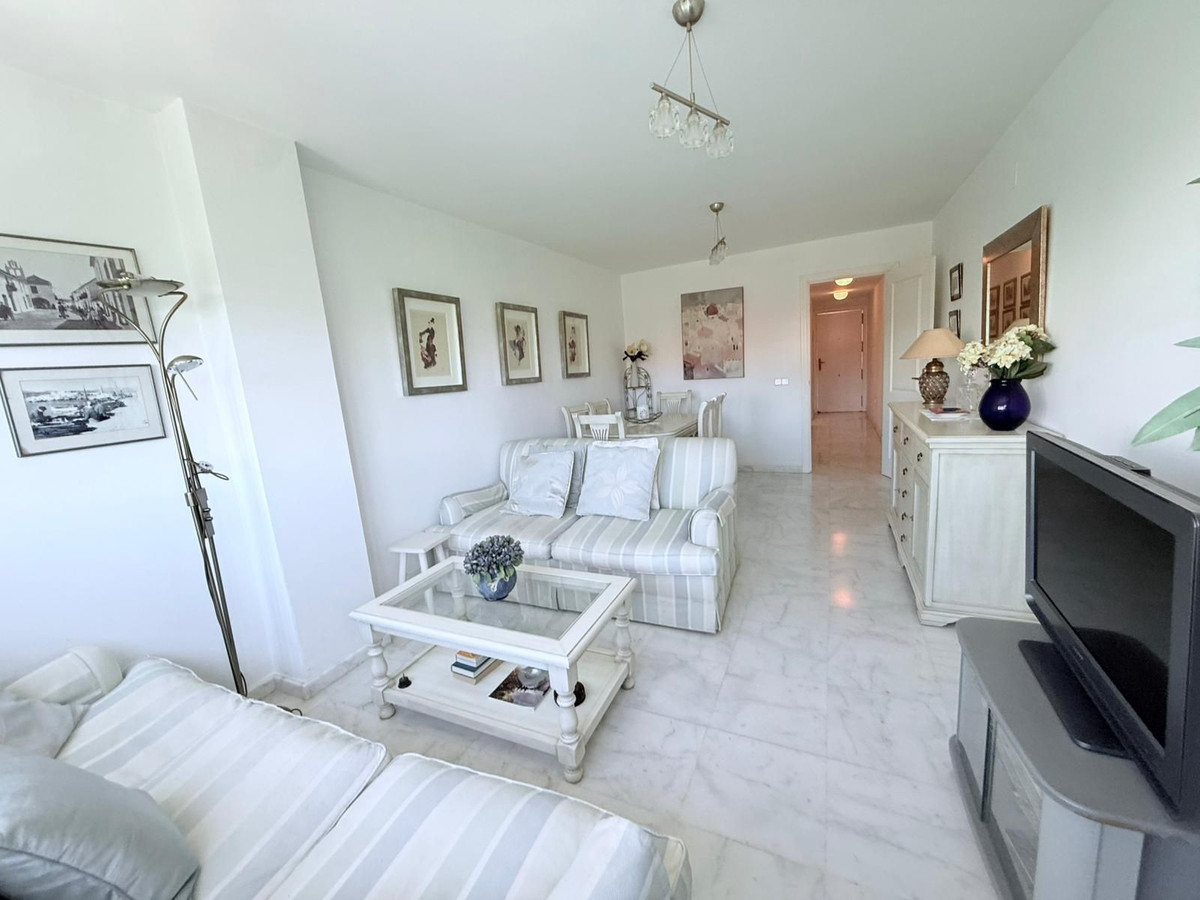 2 Bed Apartment for sale in Estepona Costa Del Sol, Málaga, Spain