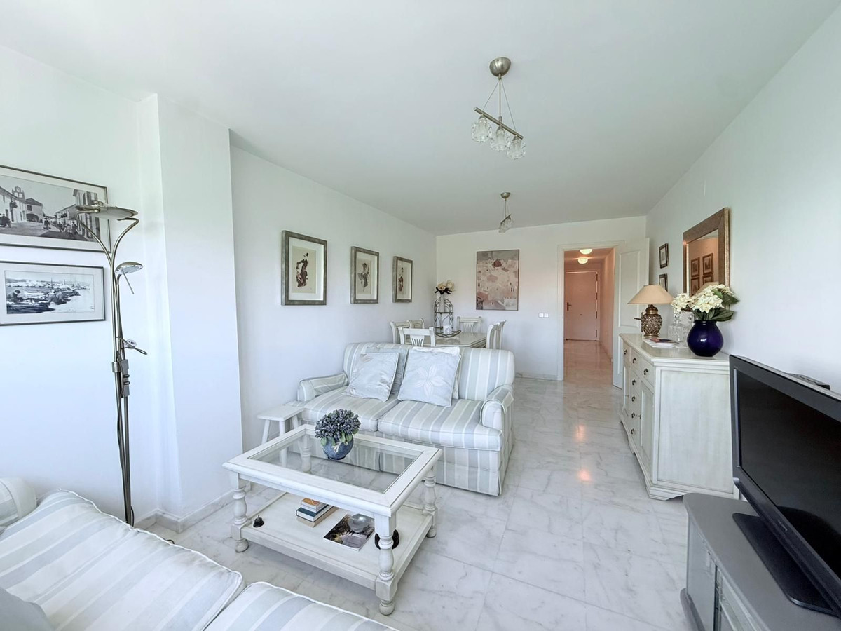 2 Bed Apartment for sale in Estepona Costa Del Sol, Málaga, Spain
