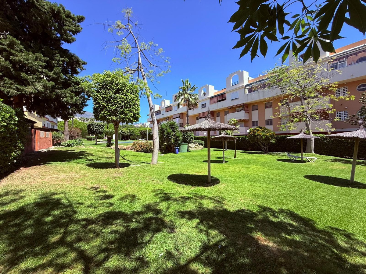 2 Bed Apartment for sale in Estepona Costa Del Sol, Málaga, Spain