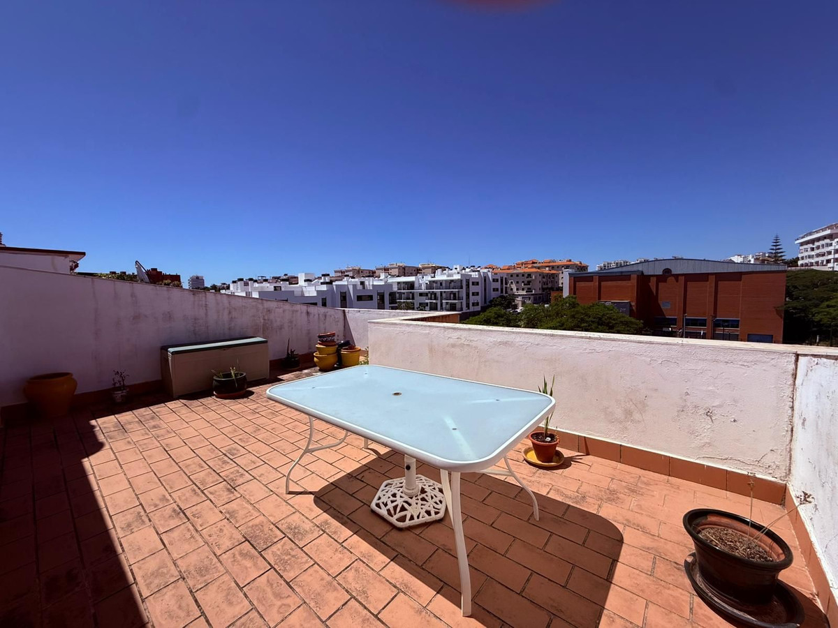 2 Bed Apartment for sale in Estepona Costa Del Sol, Málaga, Spain