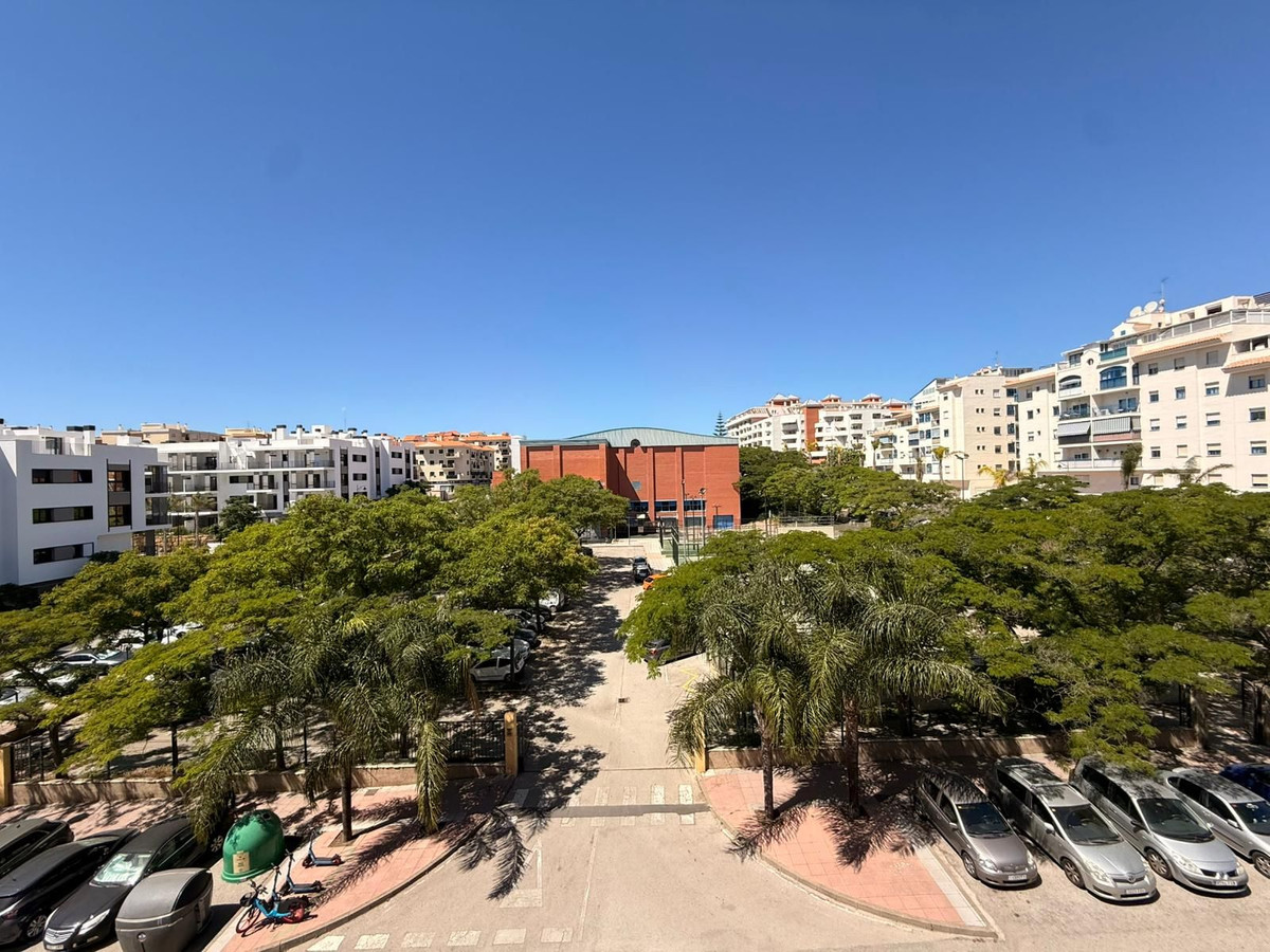 2 Bed Apartment for sale in Estepona Costa Del Sol, Málaga, Spain