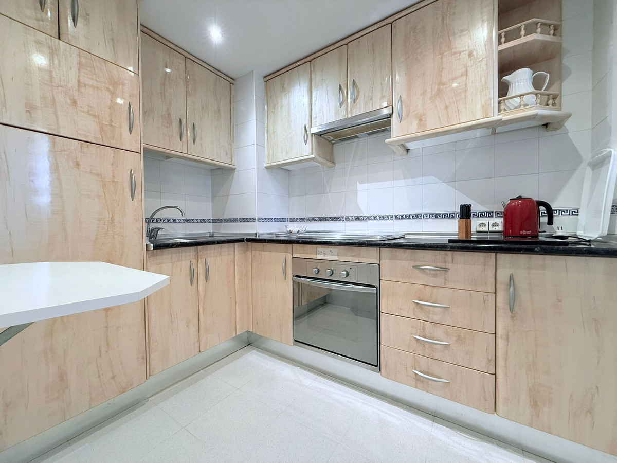 2 Bed Apartment for sale in Estepona Costa Del Sol, Málaga, Spain