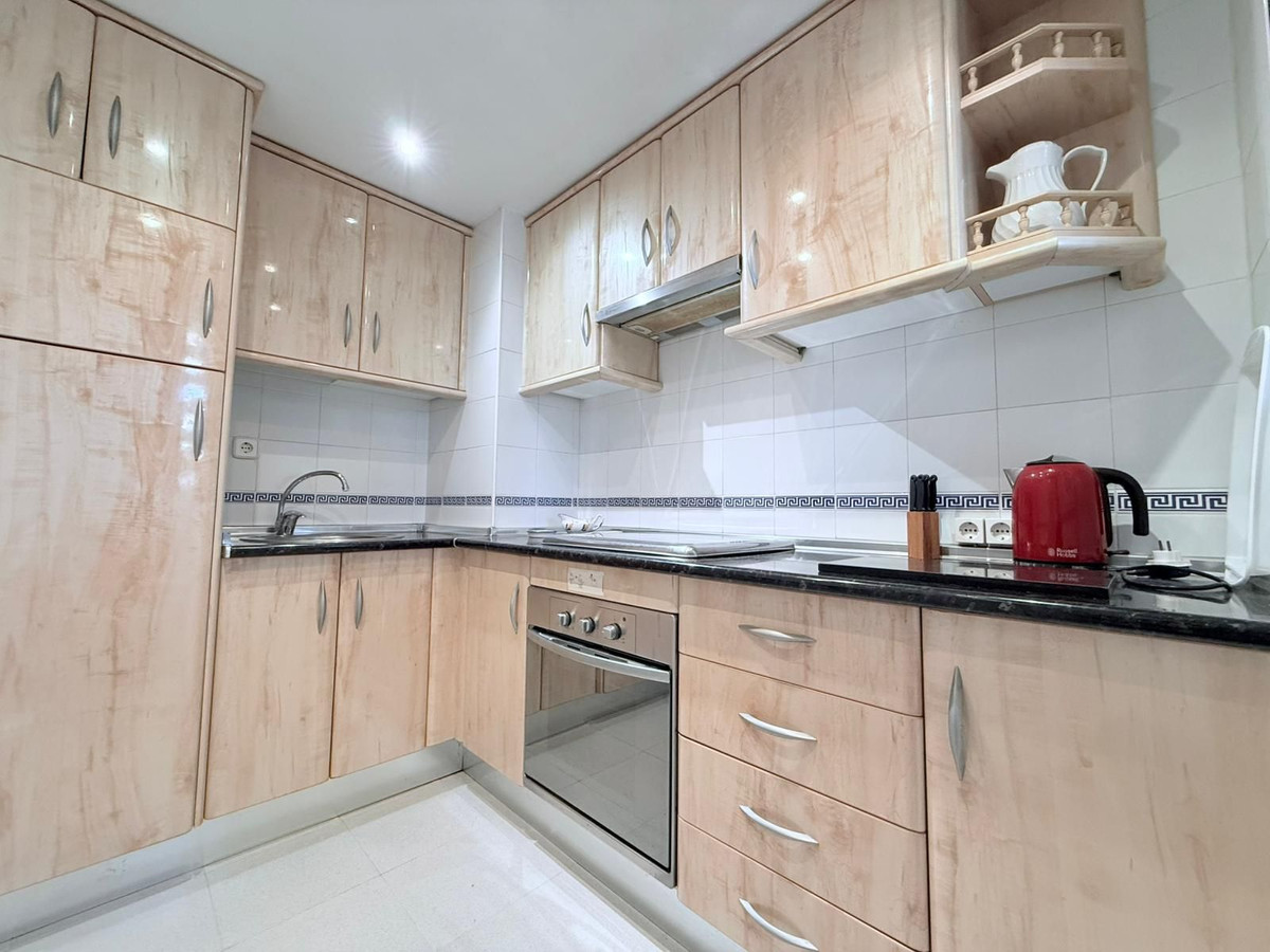 2 Bed Apartment for sale in Estepona Costa Del Sol, Málaga, Spain