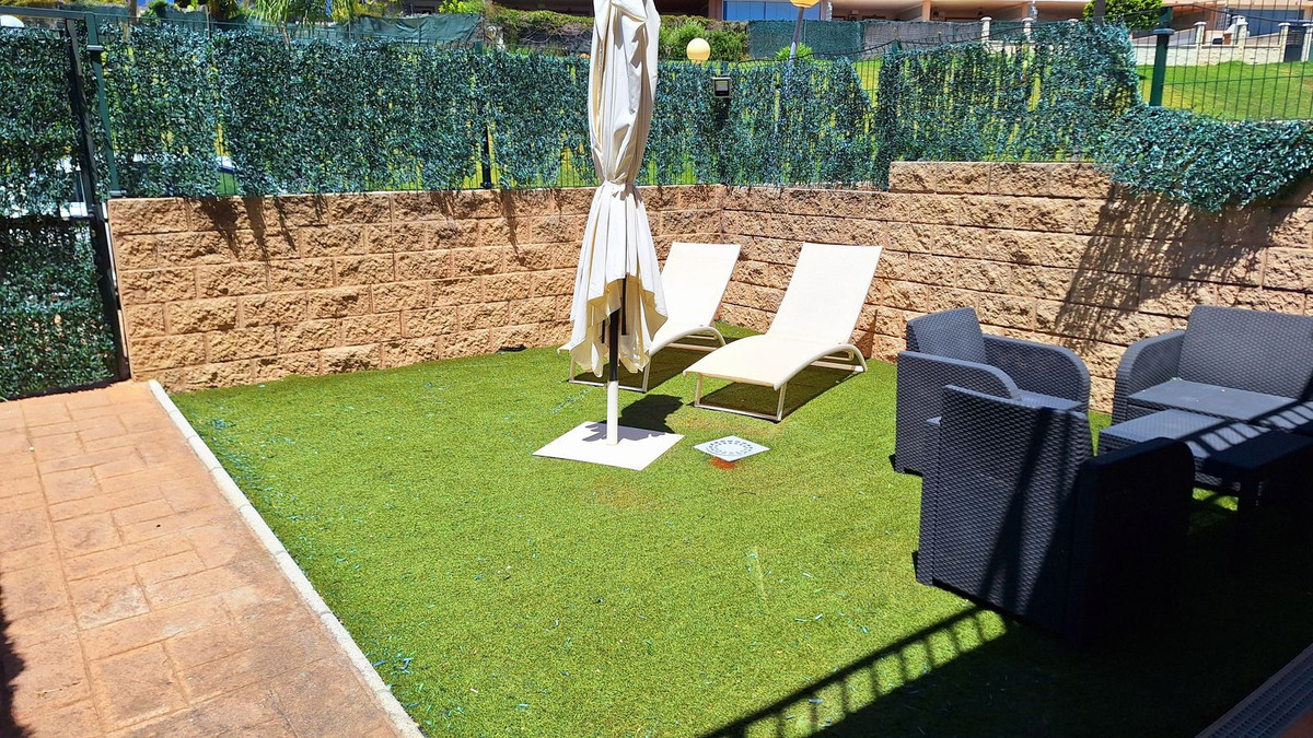 Se vende Apartamento Planta Baja de 3 dormitorios en Costa Del Sol, Málaga, España