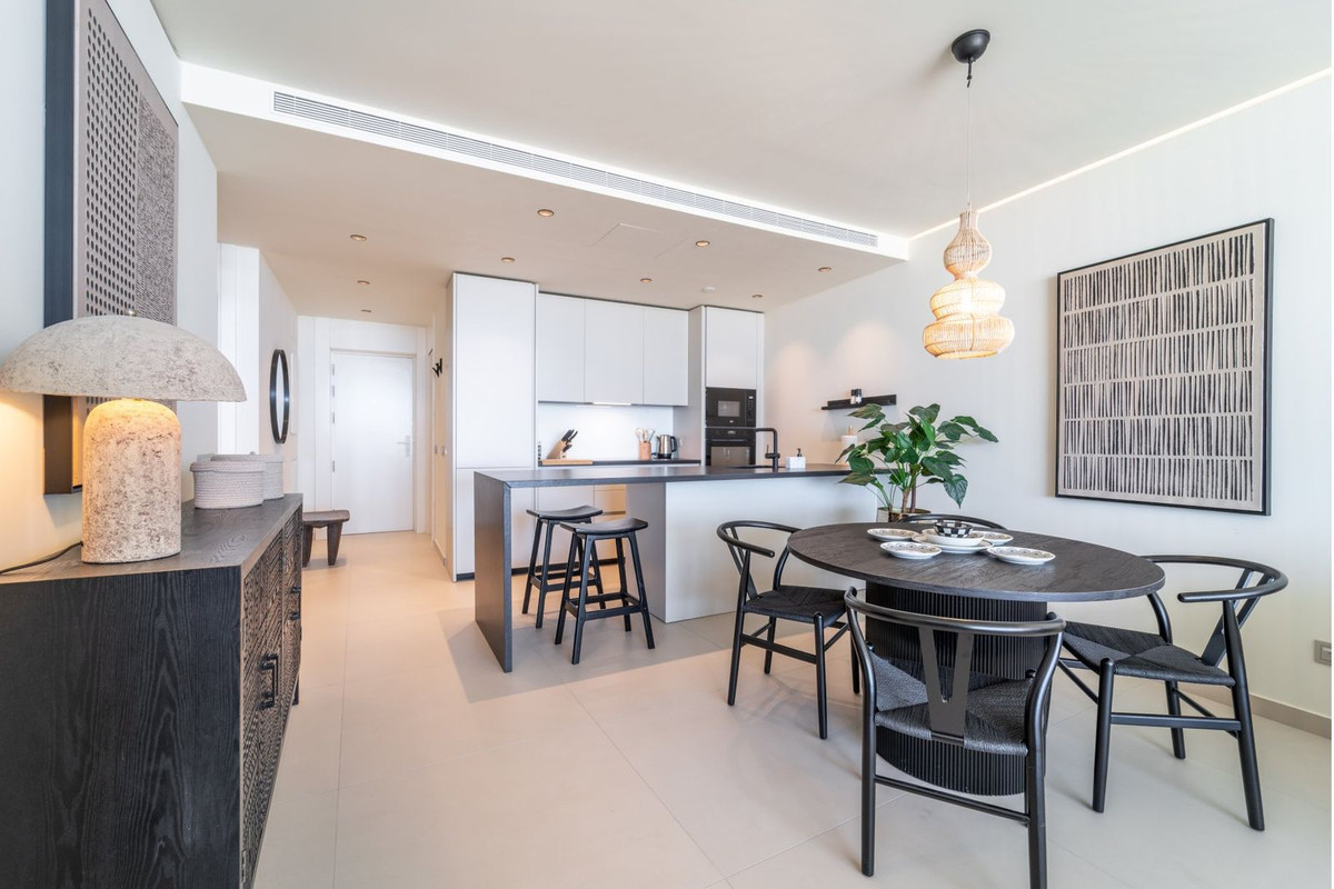 2 Bed Apartment for sale in Fuengirola Costa Del Sol, Málaga, Spain