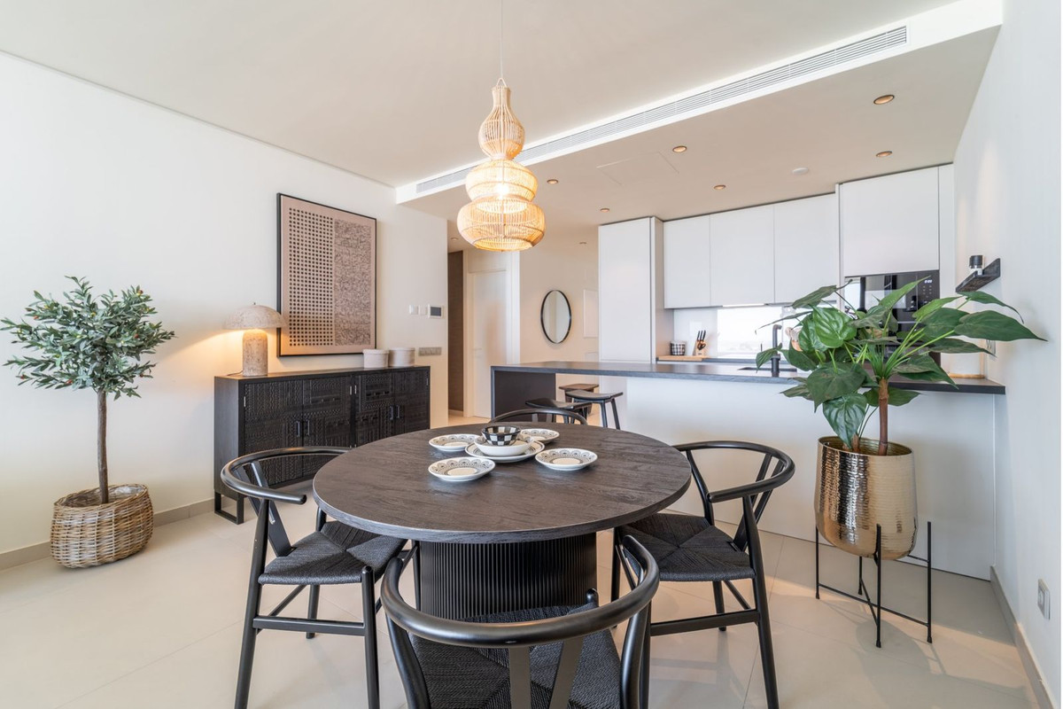 2 Bed Apartment for sale in Fuengirola Costa Del Sol, Málaga, Spain