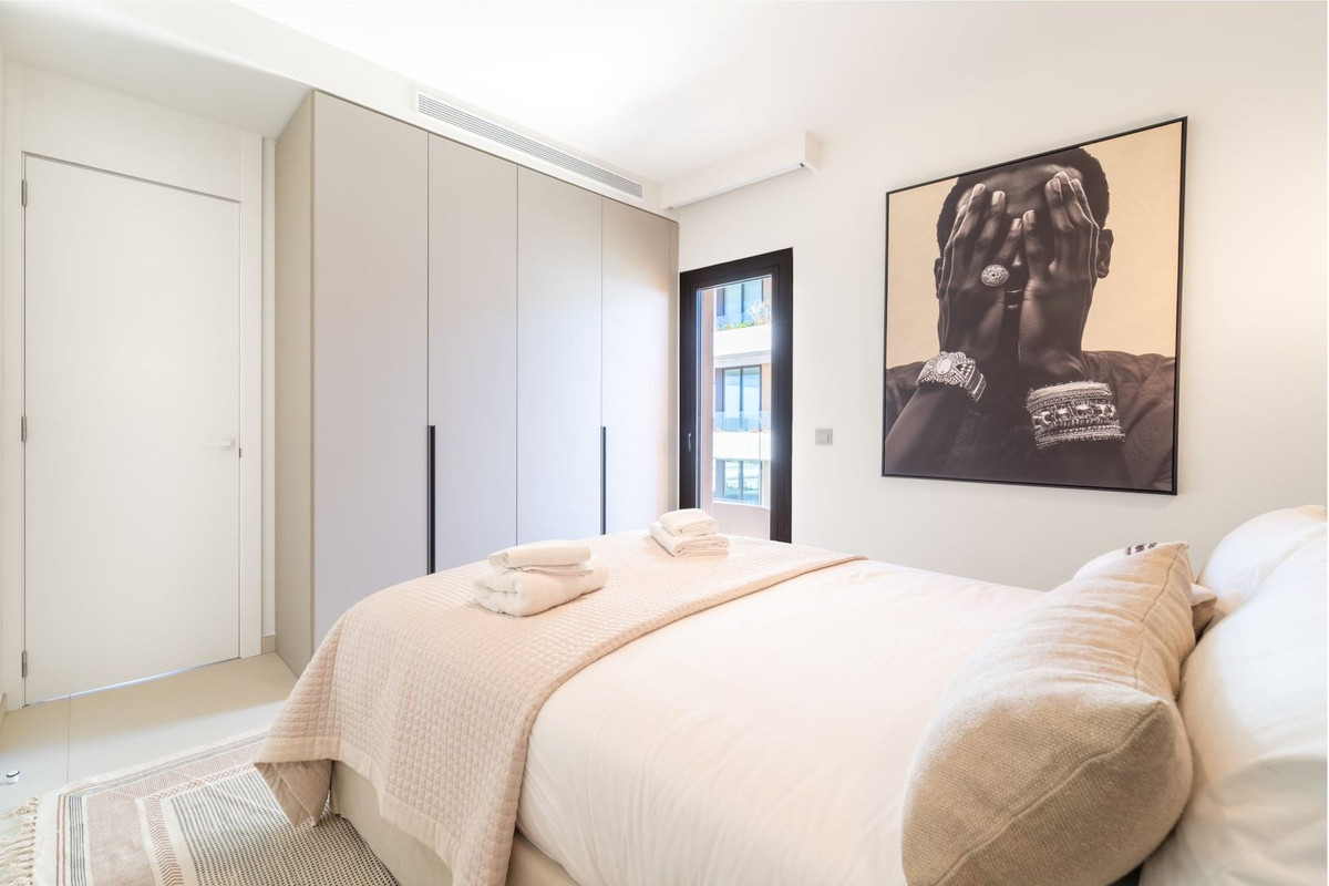 2 Bed Apartment for sale in Fuengirola Costa Del Sol, Málaga, Spain